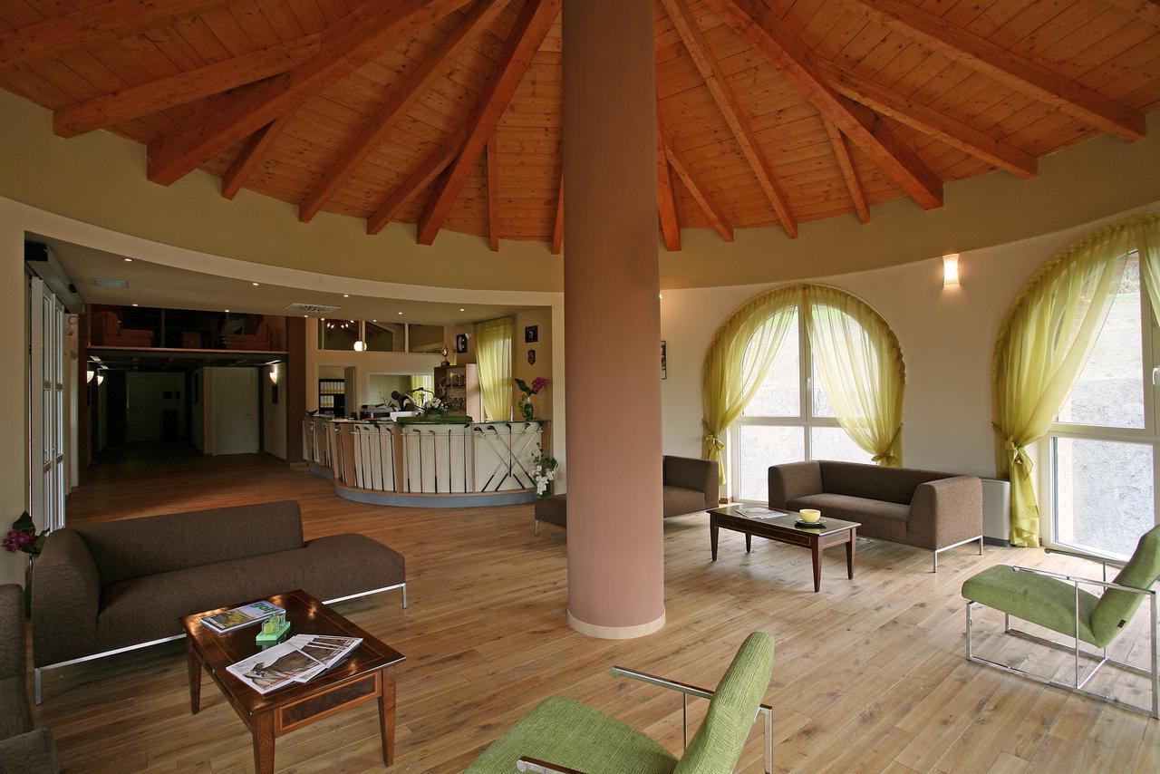 Golf Valcurone Hotel Momperone Eksteriør billede