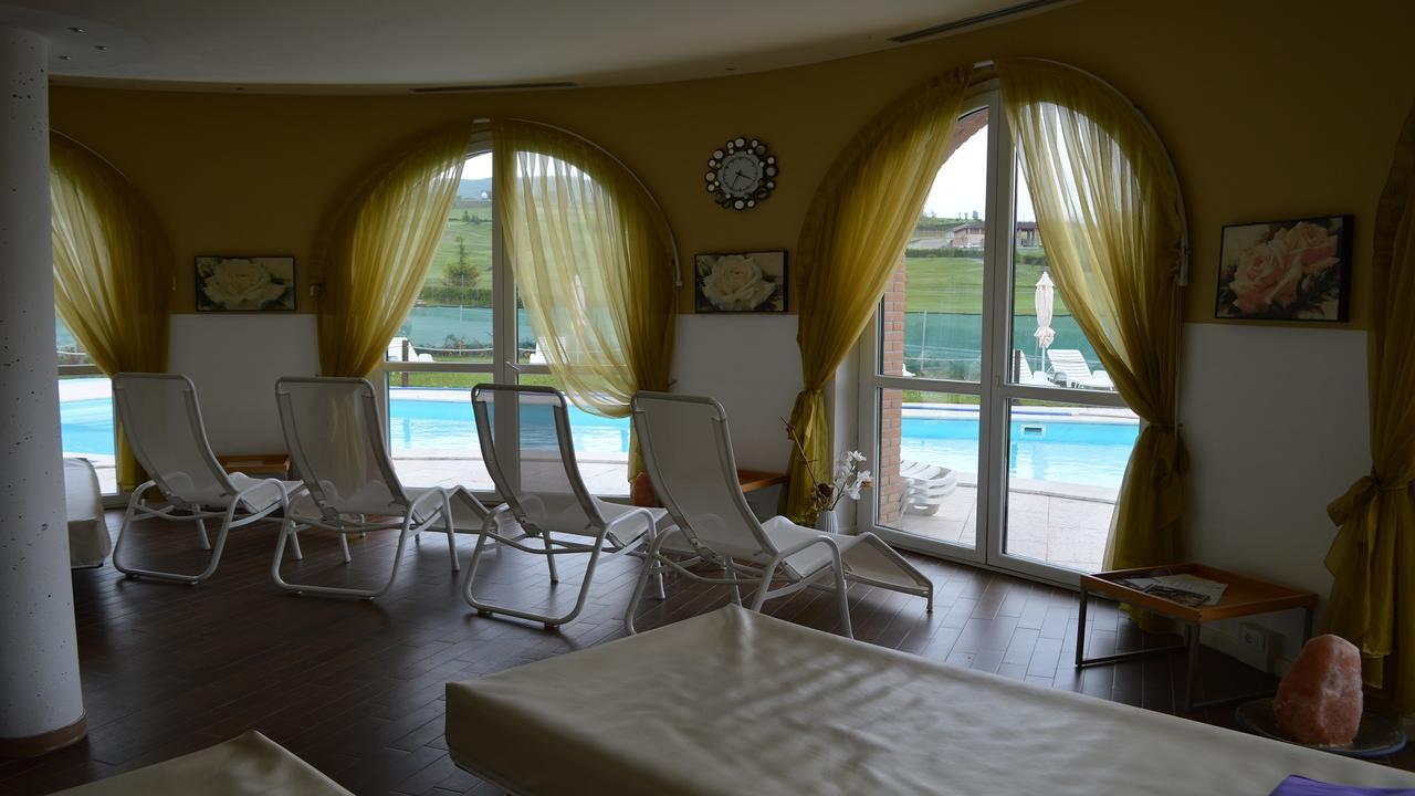 Golf Valcurone Hotel Momperone Eksteriør billede